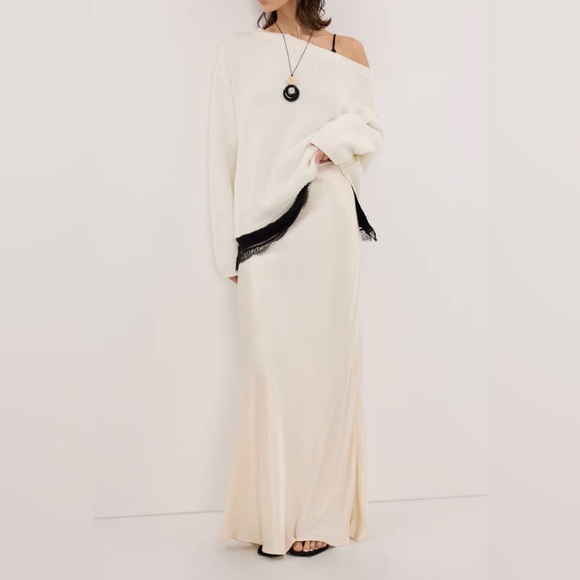 DISSH Dresses & Skirts - DISSH Cream Maxi Skirt
